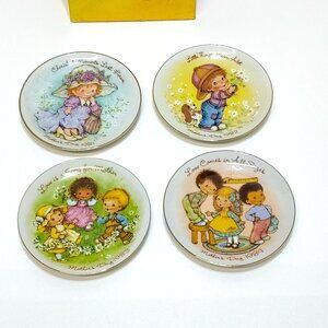 Avon Mothers Day Collectible Plates Set of 4 1981-1984 22K Gold Trim One Box EUC